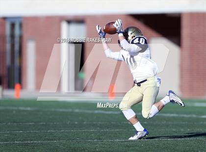 Thumbnail 3 in Tyler vs. Dallas Jesuit (UIL 6A Area Playoff) photogallery.