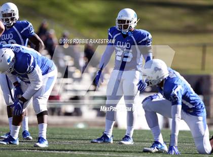 Thumbnail 2 in Tyler vs. Dallas Jesuit (UIL 6A Area Playoff) photogallery.