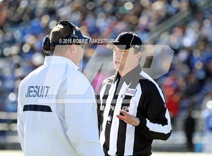 Thumbnail 3 in Tyler vs. Dallas Jesuit (UIL 6A Area Playoff) photogallery.
