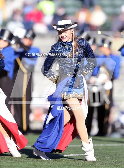 Thumbnail 2 in Tyler vs. Dallas Jesuit (UIL 6A Area Playoff) photogallery.