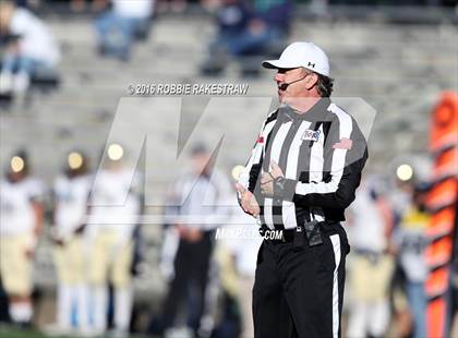 Thumbnail 2 in Tyler vs. Dallas Jesuit (UIL 6A Area Playoff) photogallery.
