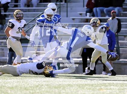Thumbnail 3 in Tyler vs. Dallas Jesuit (UIL 6A Area Playoff) photogallery.