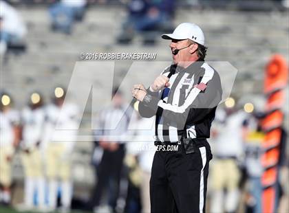 Thumbnail 1 in Tyler vs. Dallas Jesuit (UIL 6A Area Playoff) photogallery.