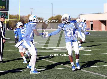 Thumbnail 3 in Tyler vs. Dallas Jesuit (UIL 6A Area Playoff) photogallery.