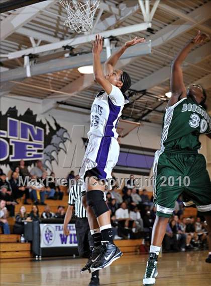 Thumbnail 3 in Rodriguez @ Franklin (CIF SJS Playoffs) photogallery.