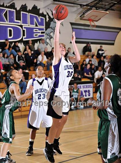 Thumbnail 1 in Rodriguez @ Franklin (CIF SJS Playoffs) photogallery.