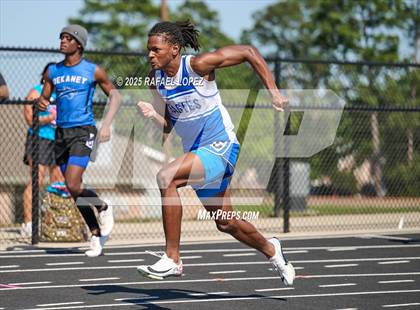 Thumbnail 2 in UIL 6A Track & Field Area 13&14 (110M Hurdles) photogallery.