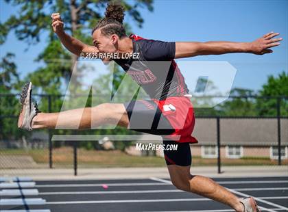 Thumbnail 2 in UIL 6A Track & Field Area 13&14 (110M Hurdles) photogallery.