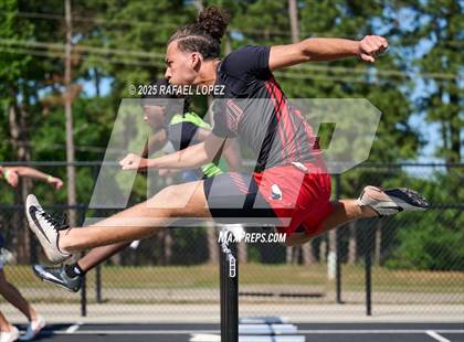 Thumbnail 1 in UIL 6A Track & Field Area 13&14 (110M Hurdles) photogallery.