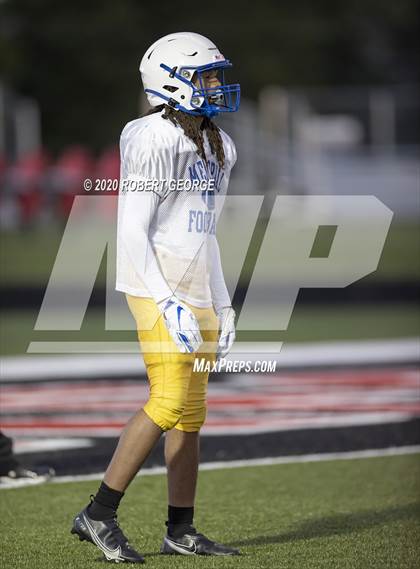 Thumbnail 1 in Catholic Memorial vs Muskego (Scrimmage) photogallery.