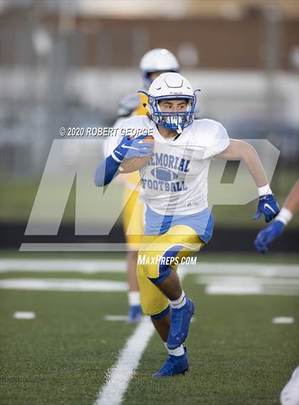 Thumbnail 2 in Catholic Memorial vs Muskego (Scrimmage) photogallery.