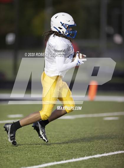 Thumbnail 3 in Catholic Memorial vs Muskego (Scrimmage) photogallery.