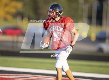 Thumbnail 3 in Catholic Memorial vs Muskego (Scrimmage) photogallery.