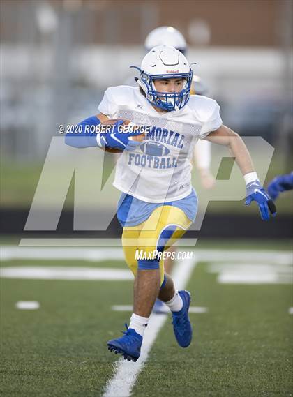 Thumbnail 3 in Catholic Memorial vs Muskego (Scrimmage) photogallery.