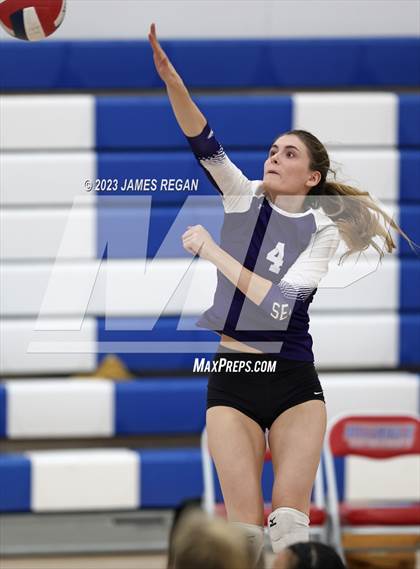 Thumbnail 3 in Sequoia @ Hillsdale photogallery.