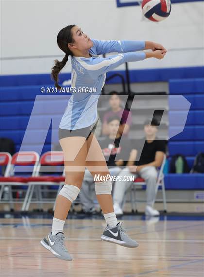 Thumbnail 1 in Sequoia @ Hillsdale photogallery.