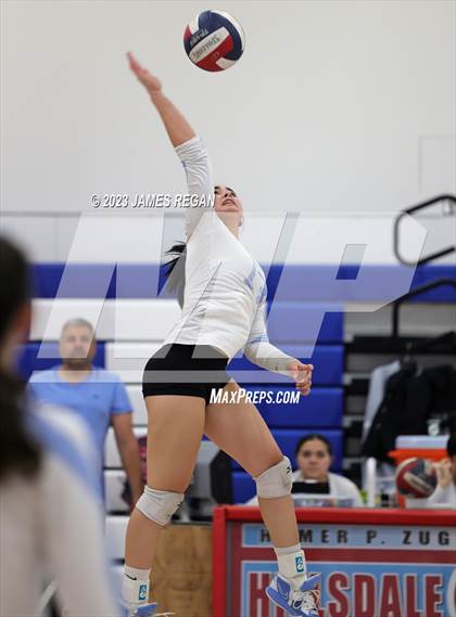 Thumbnail 1 in Sequoia @ Hillsdale photogallery.