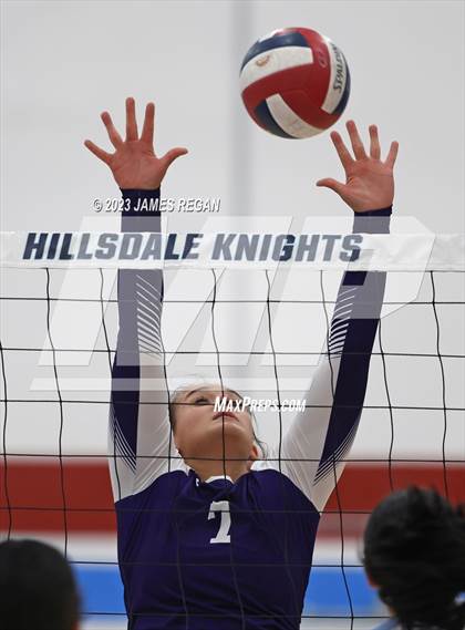 Thumbnail 1 in Sequoia @ Hillsdale photogallery.