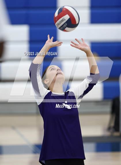 Thumbnail 1 in Sequoia @ Hillsdale photogallery.