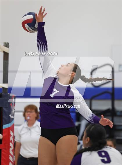 Thumbnail 1 in Sequoia @ Hillsdale photogallery.