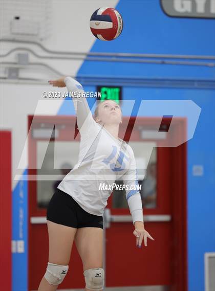 Thumbnail 1 in Sequoia @ Hillsdale photogallery.