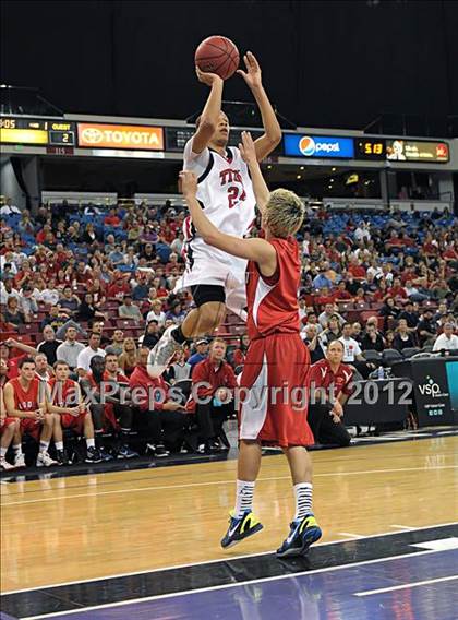 Thumbnail 2 in Antelope vs. Lodi (CIF SJS D2 Final) photogallery.