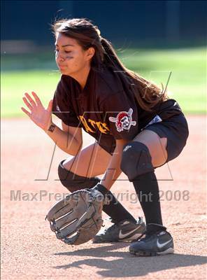 Thumbnail 2 in San Pedro vs. El Camino Real (CIF LA City  Section Final) photogallery.