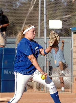 Thumbnail 2 in San Pedro vs. El Camino Real (CIF LA City  Section Final) photogallery.