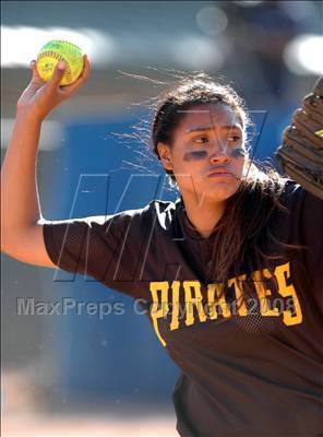 Thumbnail 3 in San Pedro vs. El Camino Real (CIF LA City  Section Final) photogallery.