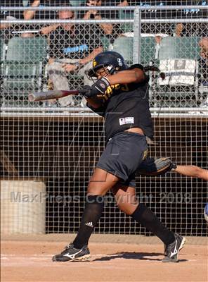 Thumbnail 2 in San Pedro vs. El Camino Real (CIF LA City  Section Final) photogallery.