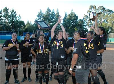 Thumbnail 3 in San Pedro vs. El Camino Real (CIF LA City  Section Final) photogallery.