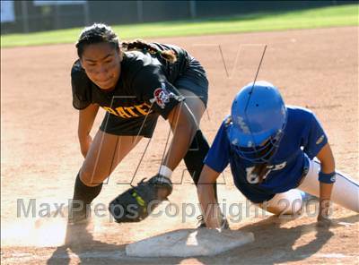 Thumbnail 1 in San Pedro vs. El Camino Real (CIF LA City  Section Final) photogallery.