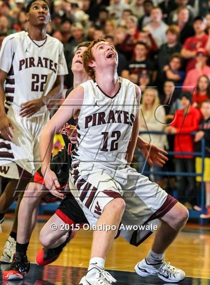 Thumbnail 3 in Wylie vs. Rockwall-Heath (UIL 5A Division I Area Playoff) photogallery.