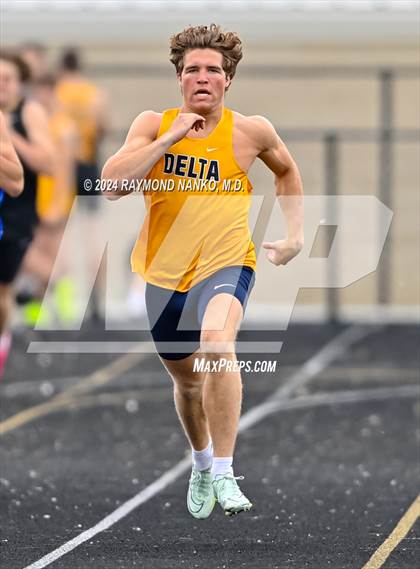 Thumbnail 2 in IHSAA Delta Sectionals (200 Meter)  photogallery.