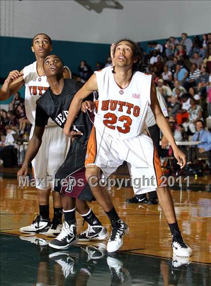 Thumbnail 3 in Bastrop vs. Hutto (4A Region 2 Regional Quarterfinal) photogallery.