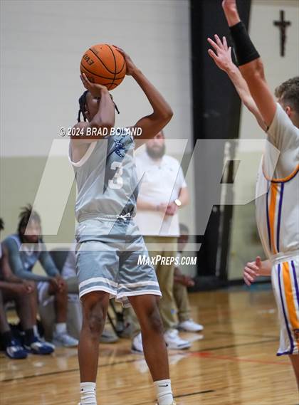 Thumbnail 1 in Baker vs. Daphne photogallery.