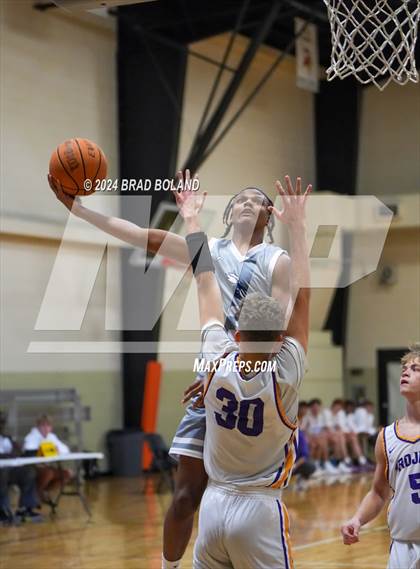 Thumbnail 3 in Baker vs. Daphne photogallery.