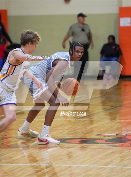 Thumbnail 2 in Baker vs. Daphne photogallery.