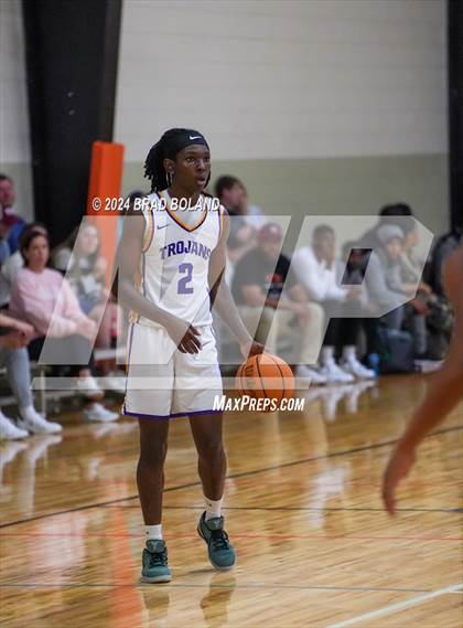 Thumbnail 3 in Baker vs. Daphne photogallery.