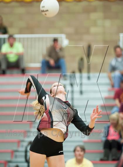 Thumbnail 3 in Poway vs Torrey Pines (CIF SDS D1 Final) photogallery.