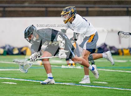 Thumbnail 3 in Bellevue (WA) vs Lakeridge (OR) photogallery.
