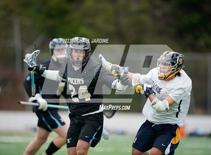 Thumbnail 2 in Bellevue (WA) vs Lakeridge (OR) photogallery.