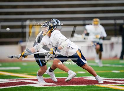 Thumbnail 2 in Bellevue (WA) vs Lakeridge (OR) photogallery.
