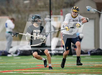 Thumbnail 1 in Bellevue (WA) vs Lakeridge (OR) photogallery.