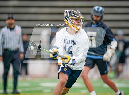 Thumbnail 1 in Bellevue (WA) vs Lakeridge (OR) photogallery.