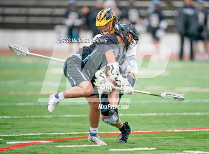 Thumbnail 3 in Bellevue (WA) vs Lakeridge (OR) photogallery.