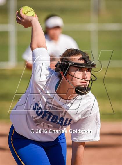 Thumbnail 3 in Marina vs Agoura photogallery.
