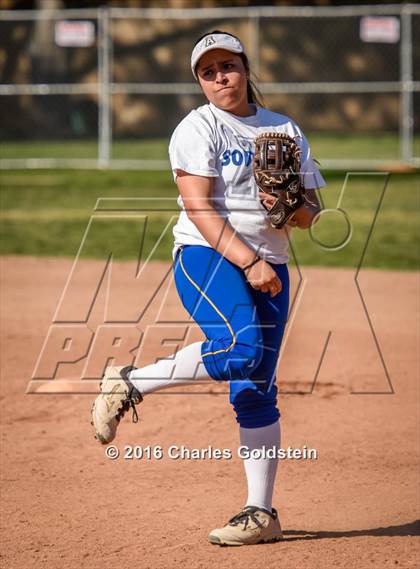 Thumbnail 2 in Marina vs Agoura photogallery.