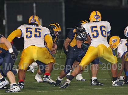 Thumbnail 2 in Bellevue vs. Grant (CBA Football Classic) photogallery.