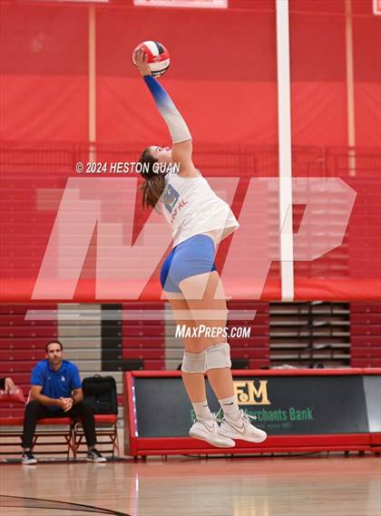 Thumbnail 3 in Los Alamitos @ Mater Dei (CIF-SS D1 Playoffs) photogallery.